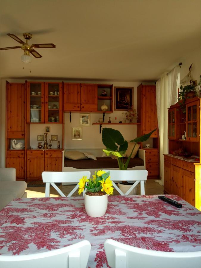 Villino Brunetto Azienda Agrituristica 卡莫利 外观 照片