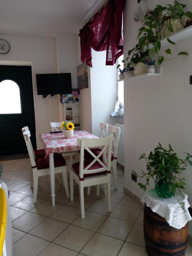 Villino Brunetto Azienda Agrituristica 卡莫利 外观 照片