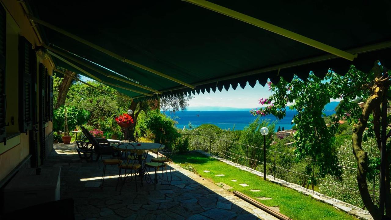 Villino Brunetto Azienda Agrituristica 卡莫利 外观 照片