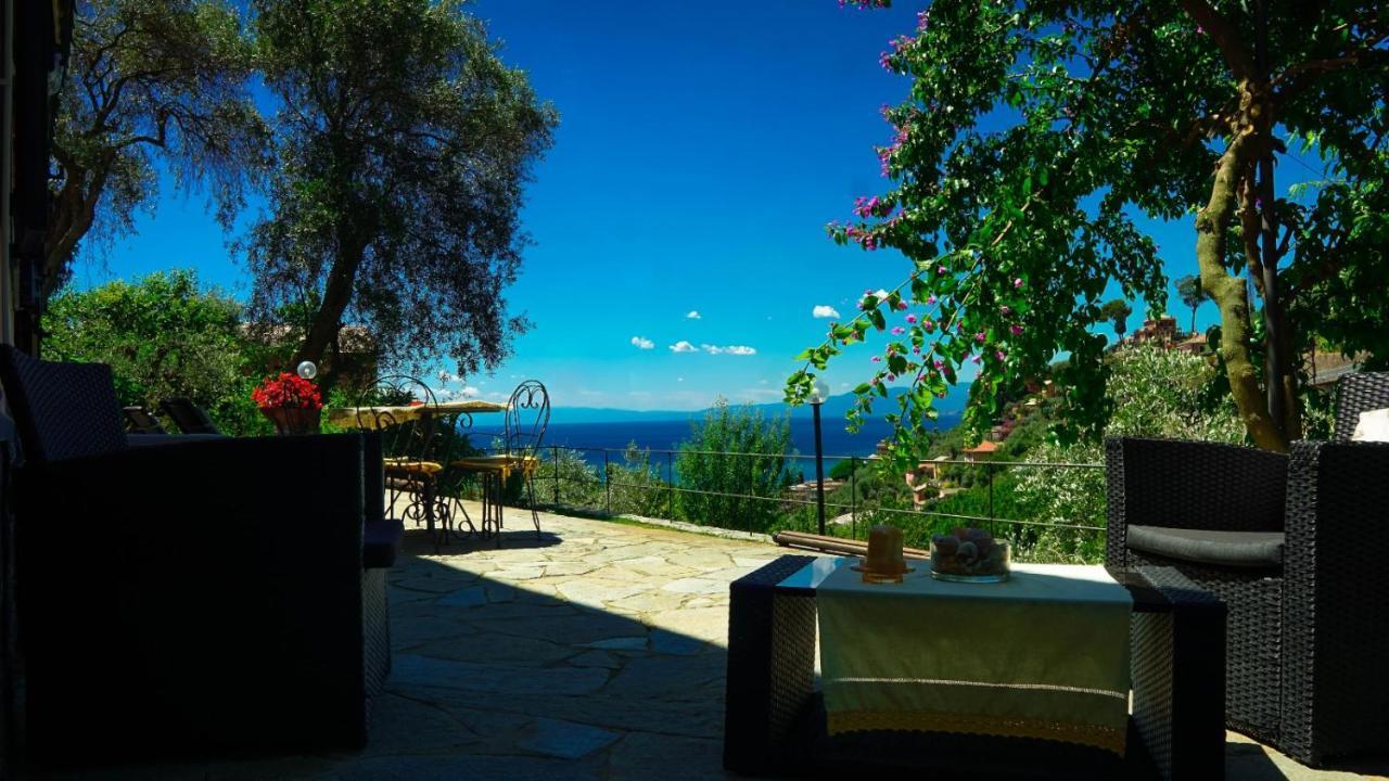 Villino Brunetto Azienda Agrituristica 卡莫利 外观 照片